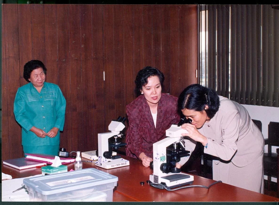 ภาพการทรงงานด้านวิทยาศาสตร์และโภชนาการ
